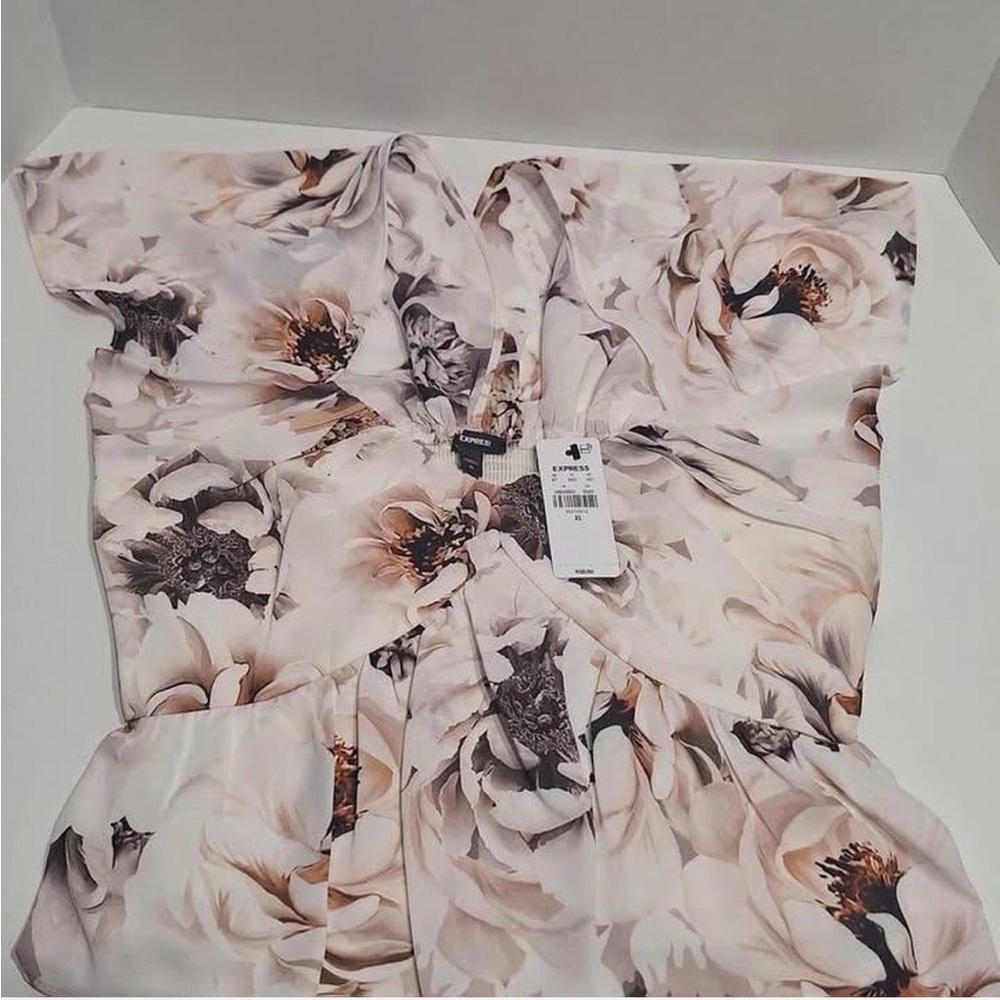Express Floral Patterned Top in Cream and Brown